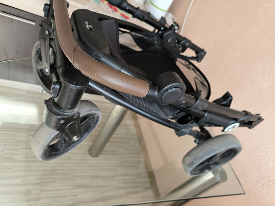 бебешка количка 3в1  Loreli Crista -столче за кола, зимен и летен кош