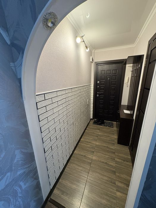 Продам 2х комн. Квартиру 7мкр