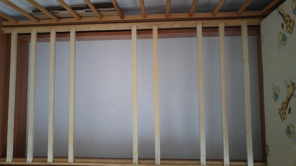 Бертони детска кошара с люлеещ се механизъм + Триколка за бутане