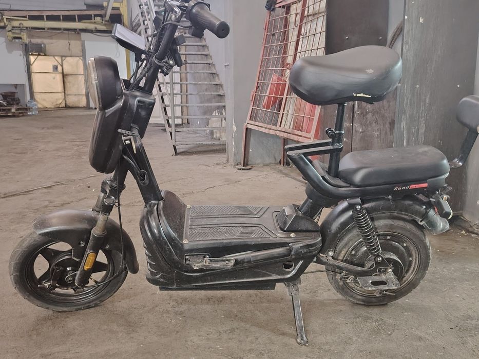 Продаю электро скутер