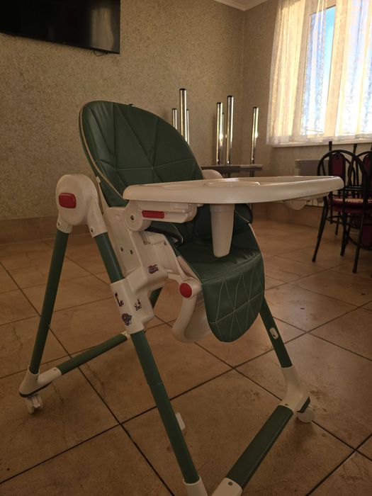 Детский стульчик для кормления