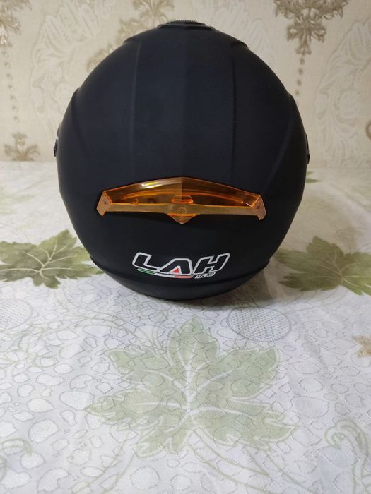 Motoshlemlar 375000 so'm