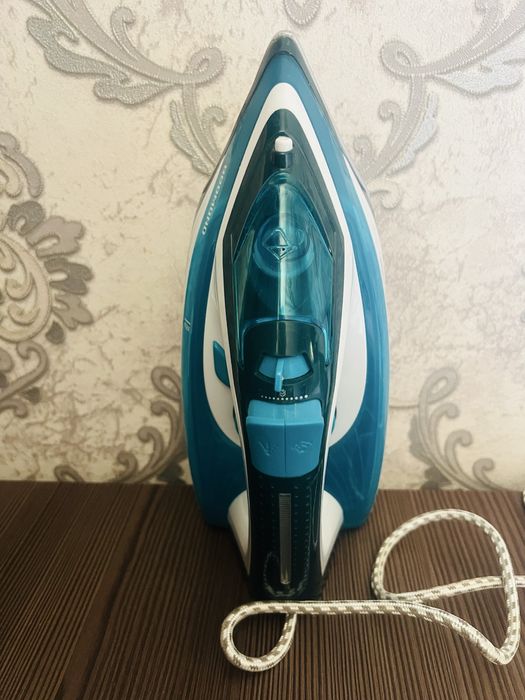 Срочнооо!!! Продам утюг, фирма Redmond почти новый