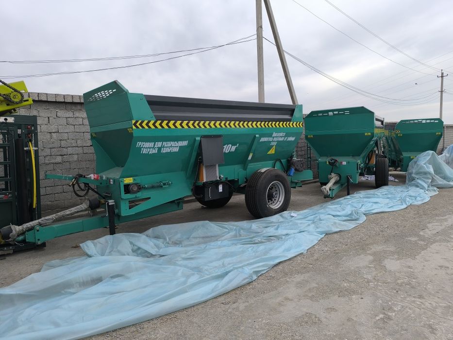 Разбрасыватели твердый удобрение в наличи 6-8-10 м3