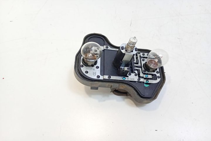 Soclu Stop Dreapta  1K6945258 Volkswagen VW Golf a 5-a generatie