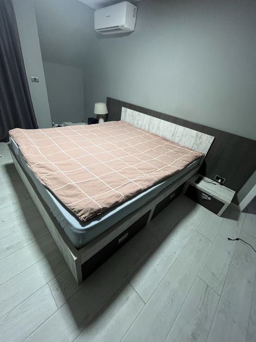 Легло 180/200 + нощни шкафчета, чекмеджета и матрак