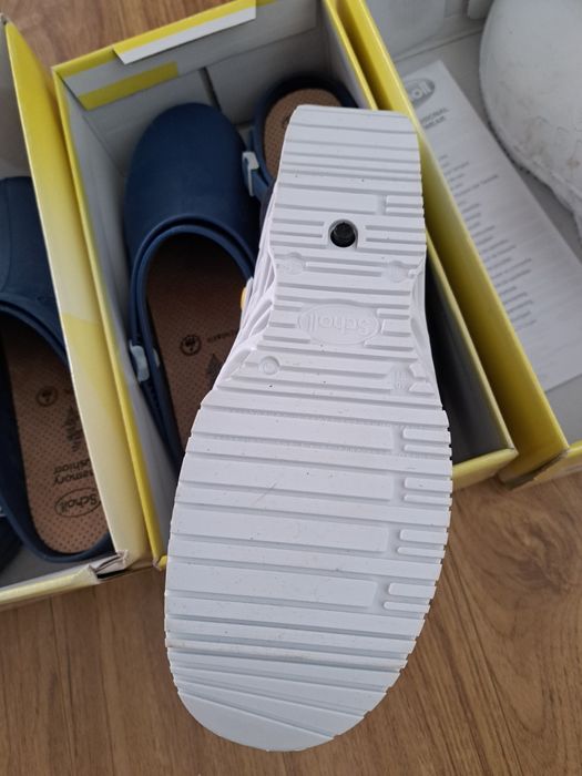 Papuci medicali sholl noi