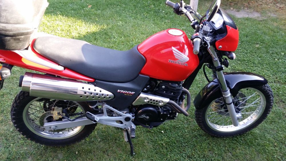 Moto Honda Vigor