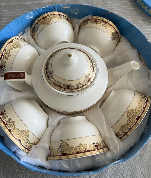 Продам чайный сервиз , новый