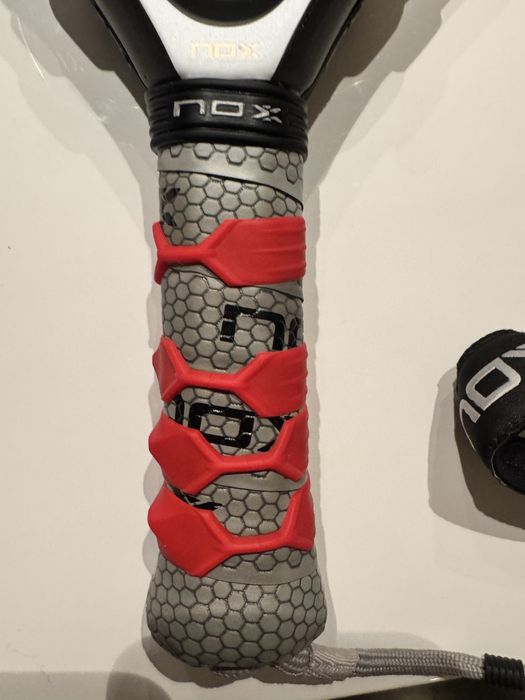 Ракета за падел NOX  carbon quantum