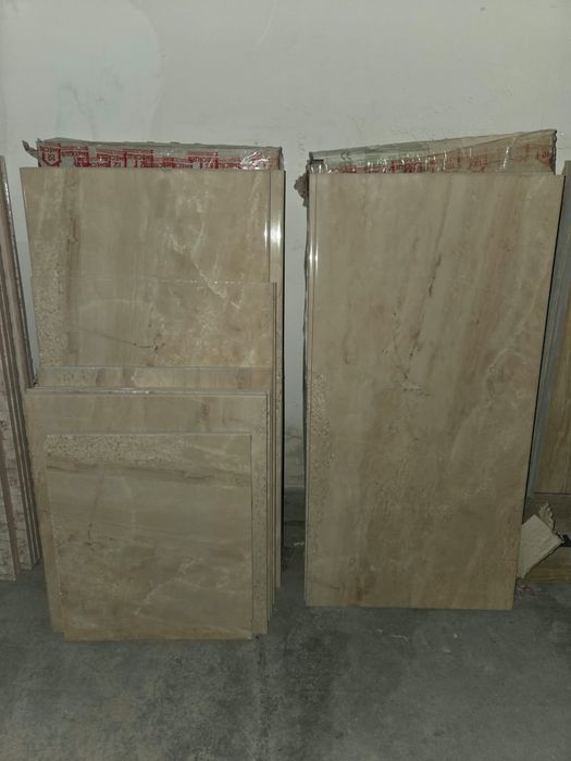 Продам кафель разного размера