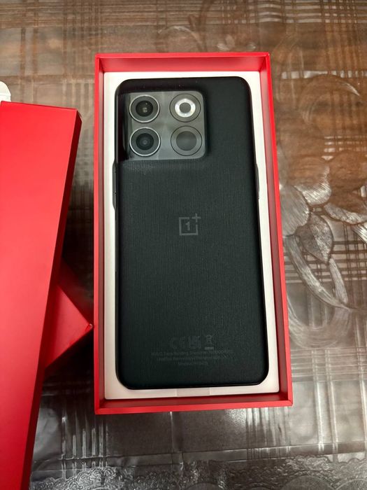 OnePlus 10T 8/128