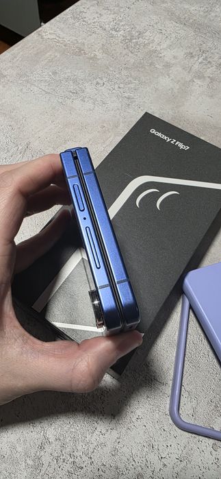 Samsung z flip 7 продам