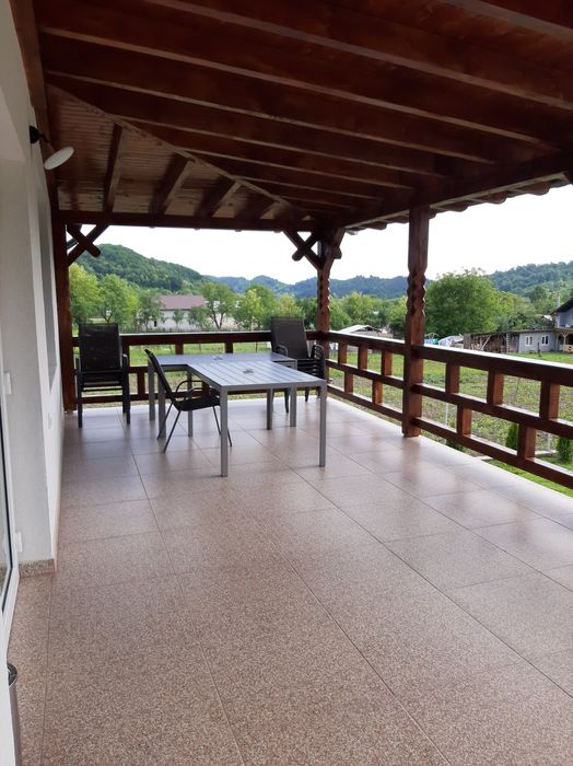 Vila de închiriat cu Ciubar  "Casa Dumitru "