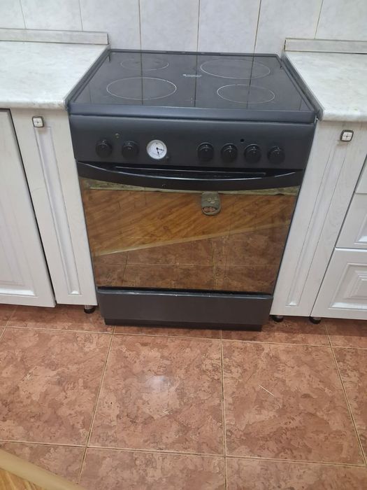 Продам Кухонный гарнитур