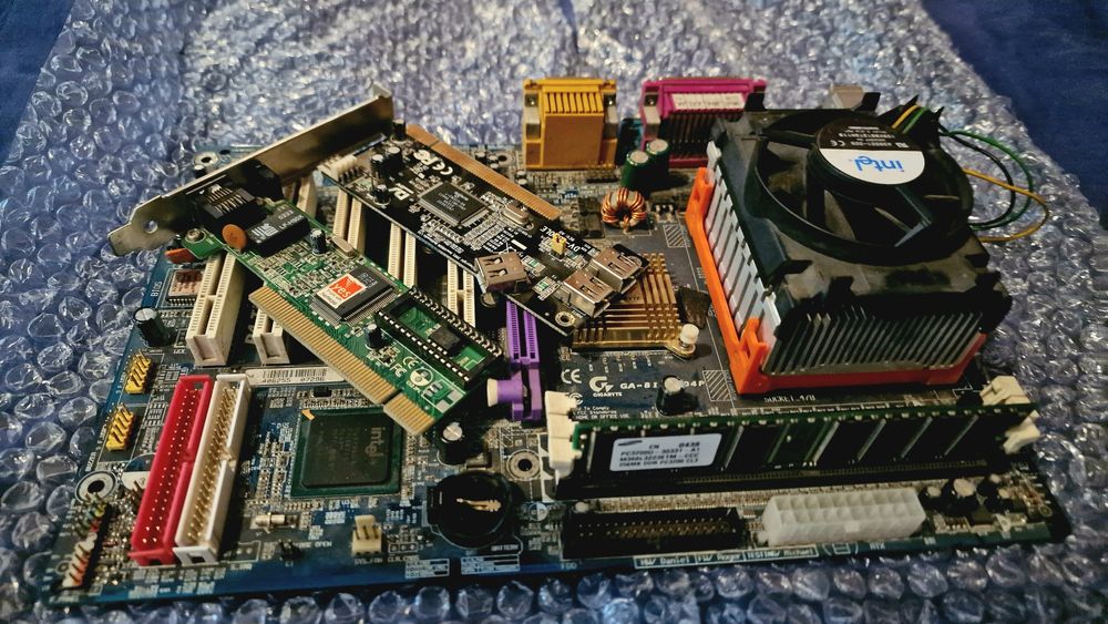 сокет 478  Pentium 4  ,мат платы  и память