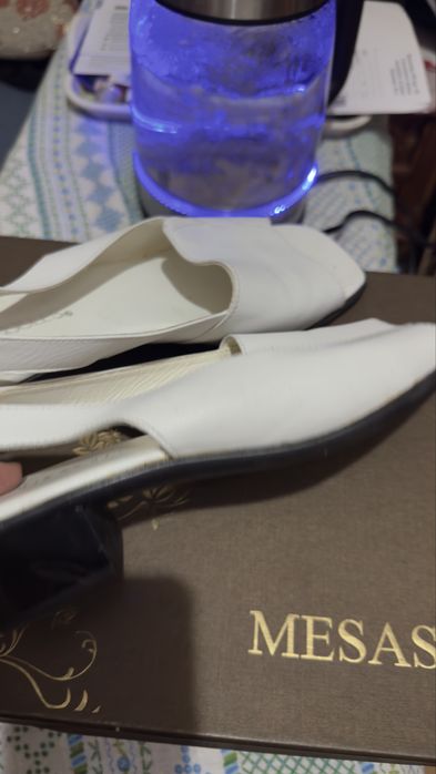 Белые басаножки кожа натуральная