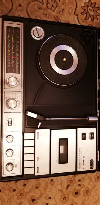 продам стерео музыкальный центр SANYO