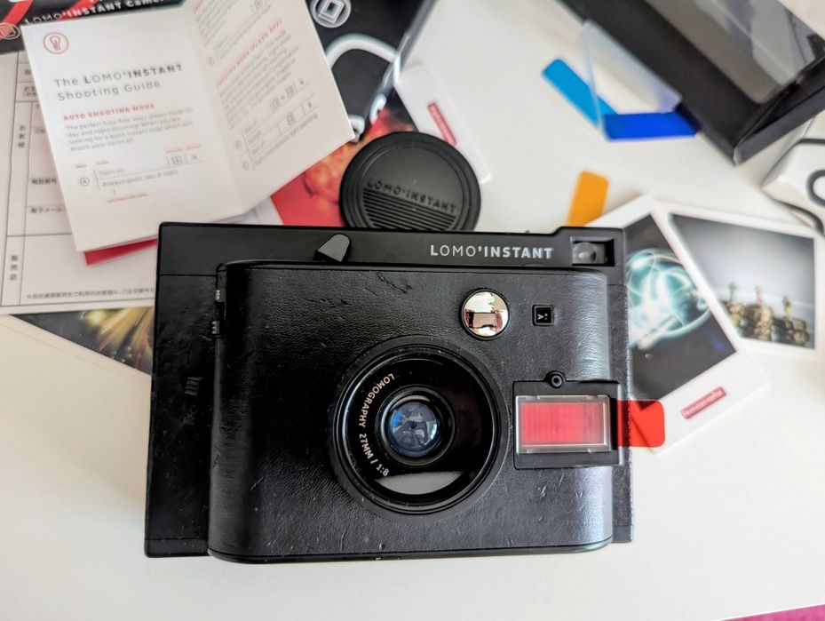 Моментен INSTAX  Lomo’Instant Mini Black FUJI MINI полароид
