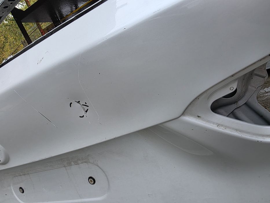 Bmw x1 f48 2020 заден капак багажник врата