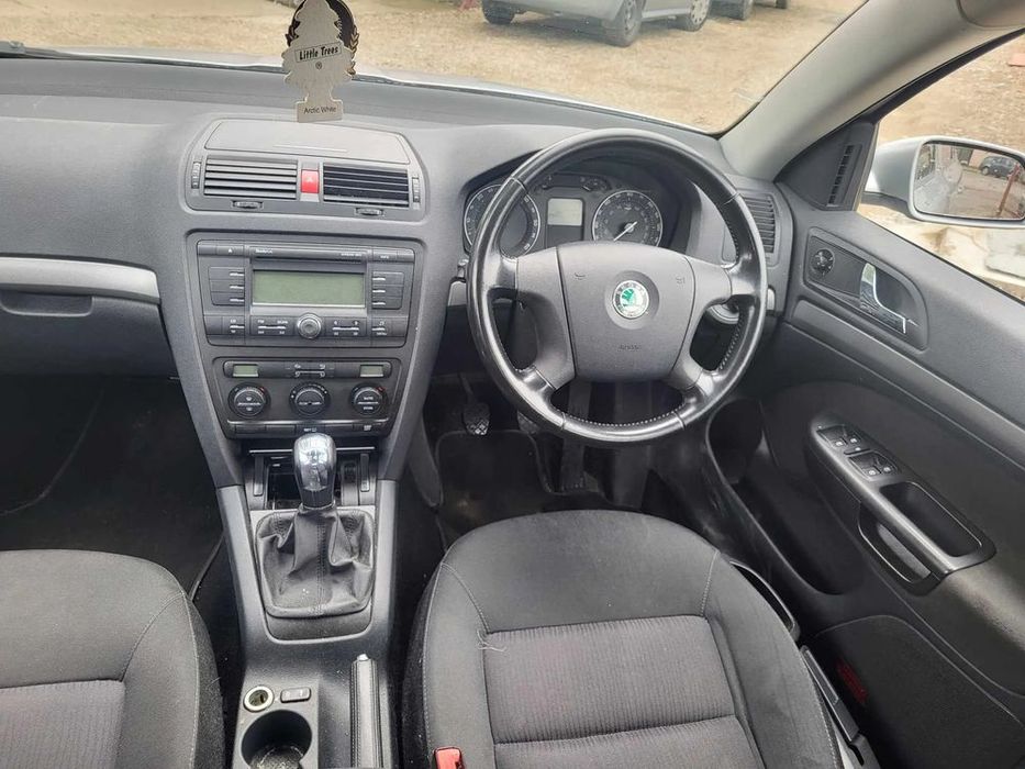 dezmembram skoda octavia 2 usa stanga spate/ usa stanga fata / haion c