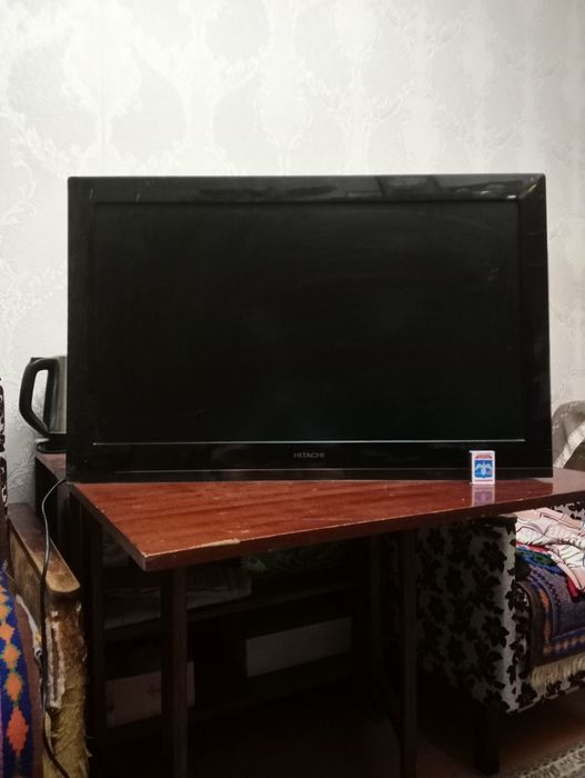Продам телевизор hitachi