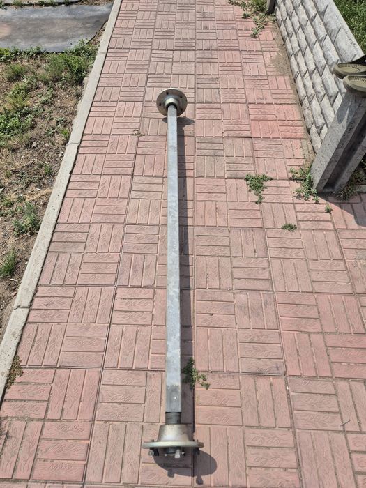 Продам  балку  ось для прицепа