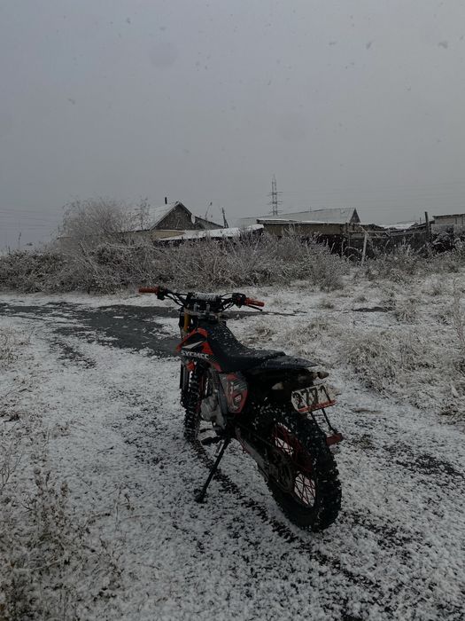 Продам мотоцикл 250куб