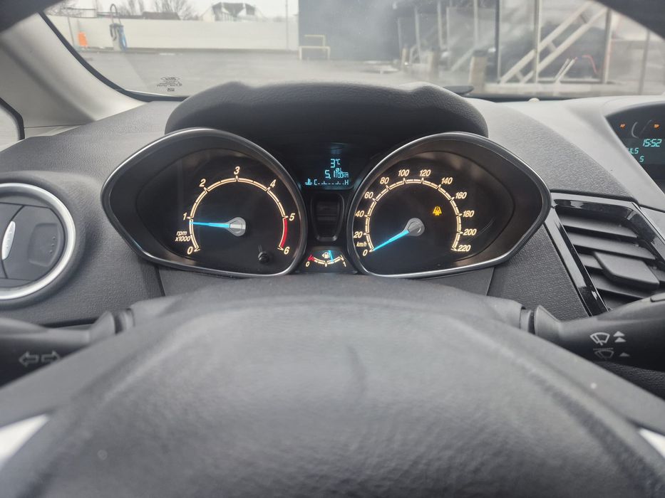 Vând Ford Fiesta diesel