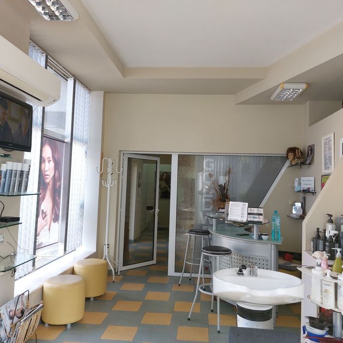 Продава се Магазин в Димитровград - 68 кв.м за 1030 €/кв.м - Снимка #2