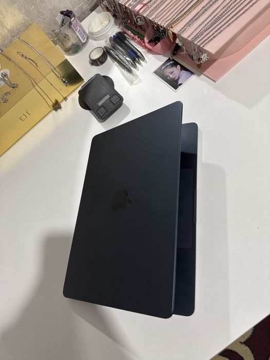 McBook Air 13 M3