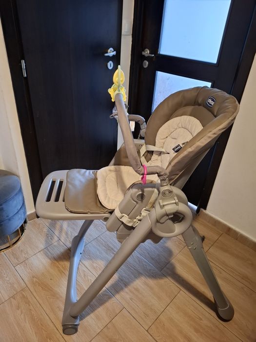 Scaun de masa Chicco polly