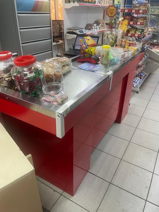 Продается кассовый стол