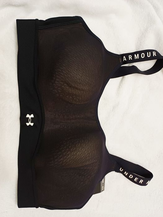 Спортен сутиен Under Armour XL нов