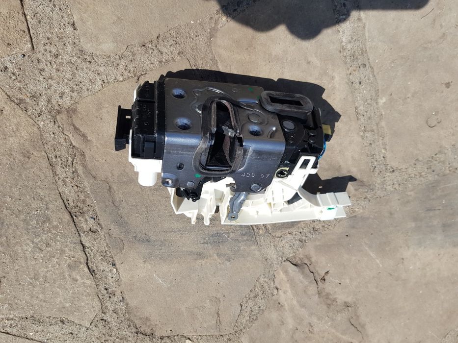 Usa culisanta electrica Sprinter Crafter Accesorii pentru uși electric