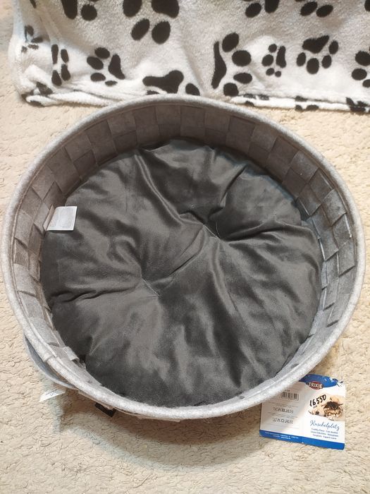 Лежанка для кошек или собачек