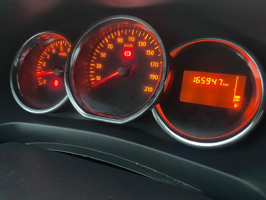 Logan MCV 1.0 benzina stare excelenta revizii la zi !