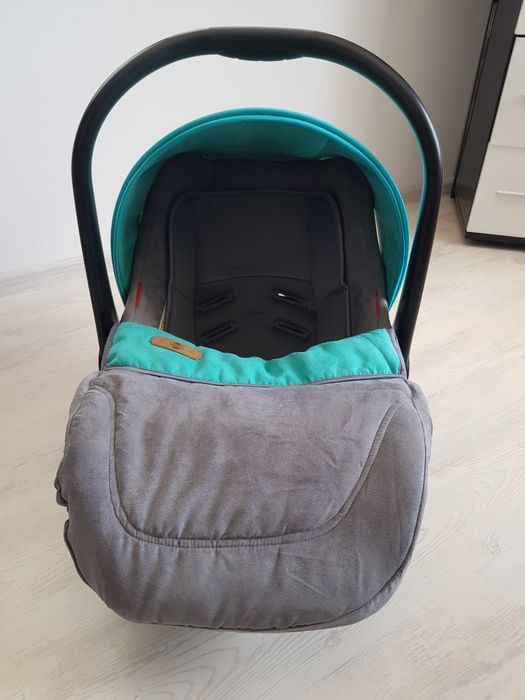 Детска столчe за кола lorelli