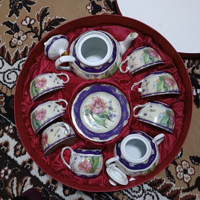 Фарфоровый сервиз