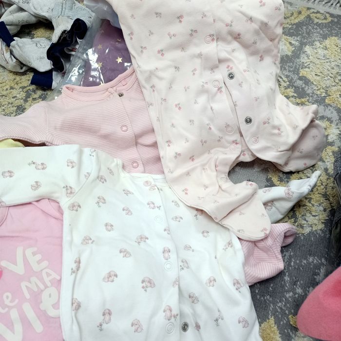 Продам детские вещи