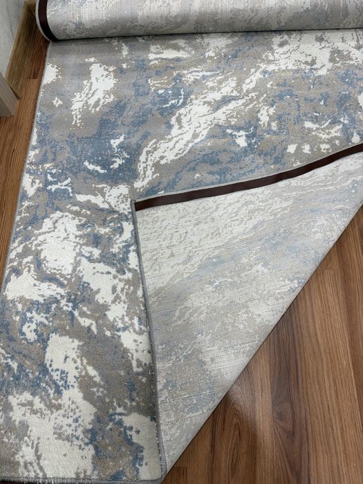 Продам ковровую дорожку