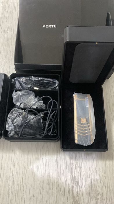 VERTU  жаңа ұсталмаған