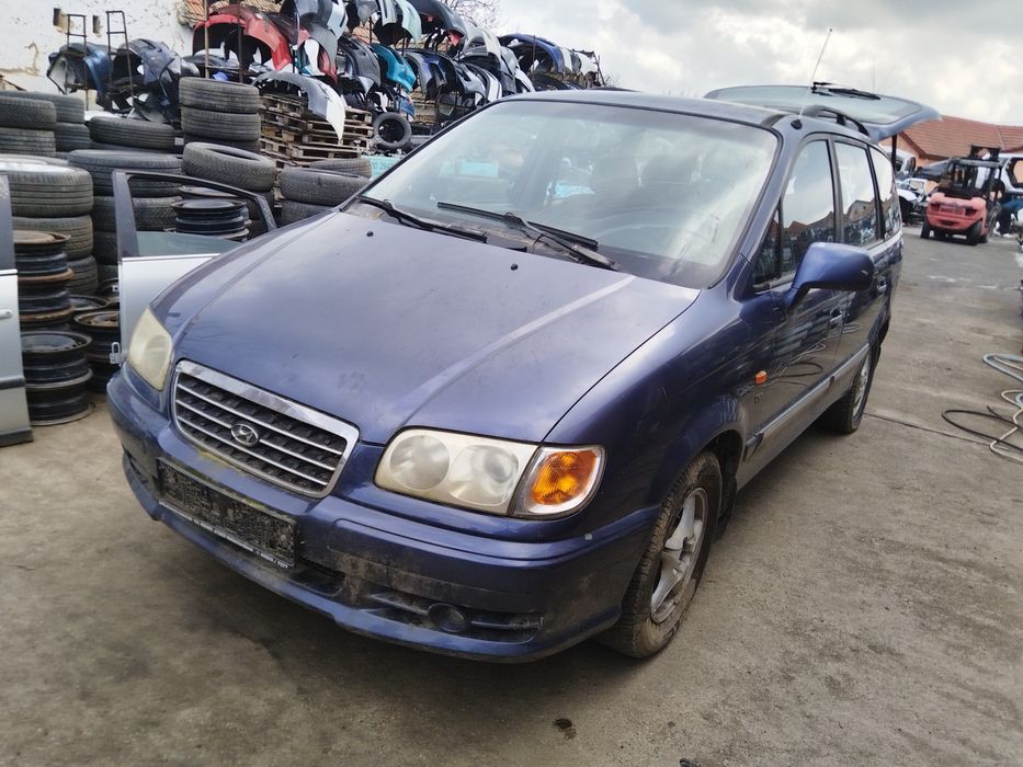 Bara fata completa Hyundai Trajet an 2000-2008