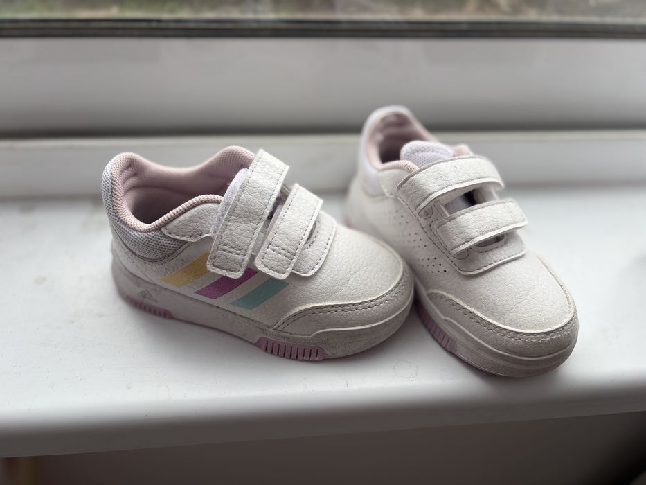 Маратонки Skechers и Adidas за момиче