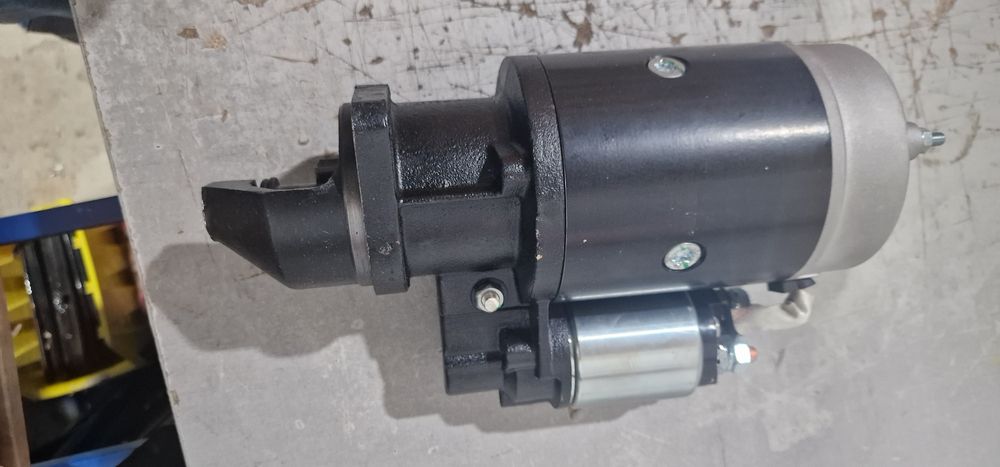 Electromotor tractor fiat 211 fiat 215 pe 12 v pret 1290 lei se poate