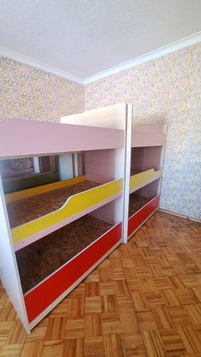 В продаже детская мебель