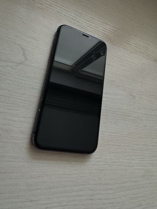 Продам 11 айфон 256гб