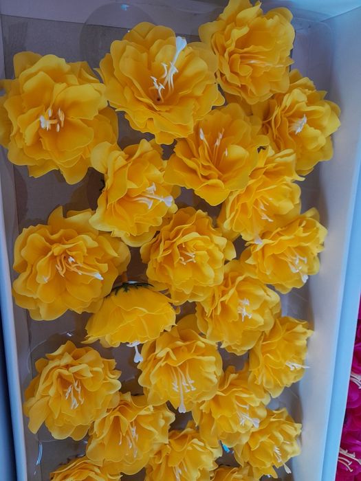 Сапунени цветя и рози.