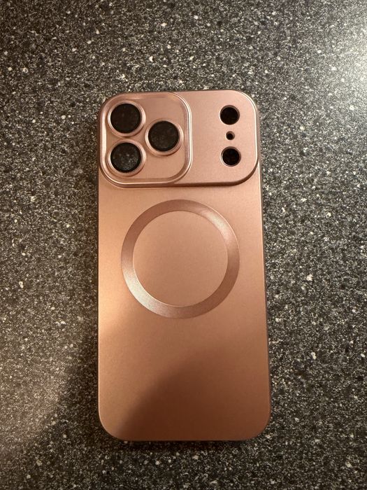 Калъфи за iphone 17 pro max от Mobilfox