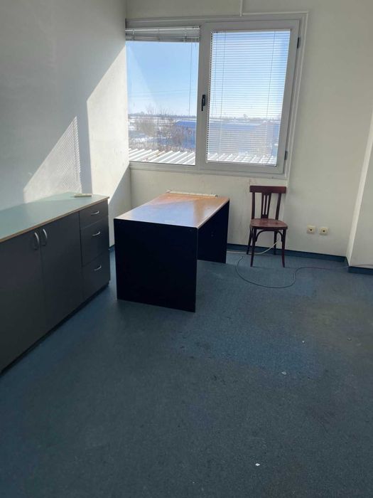 Бюра с различни размери в отлично състояние